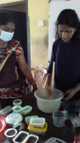 A soap production training program for women of Homagama Panagoda Town as an alternative to economic difficulties (2022-11-25)